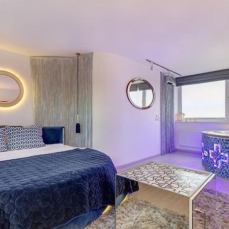 June Street Spa Apartments فيلنيوس المظهر الخارجي الصورة